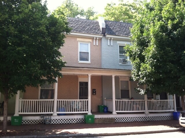 Foto del edificio - 20 S Plum St