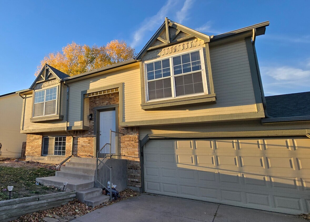 Photo - 17163 E Tufts Ave (Aurora, CO)