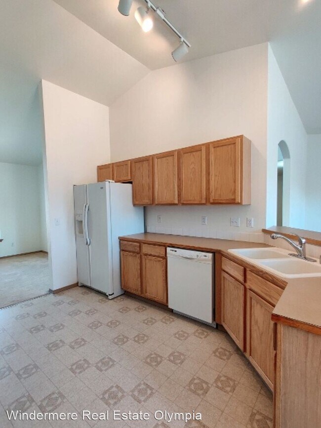 Foto del edificio - 3 br, 2.5 bath House - 1016 Nepean Dr SE