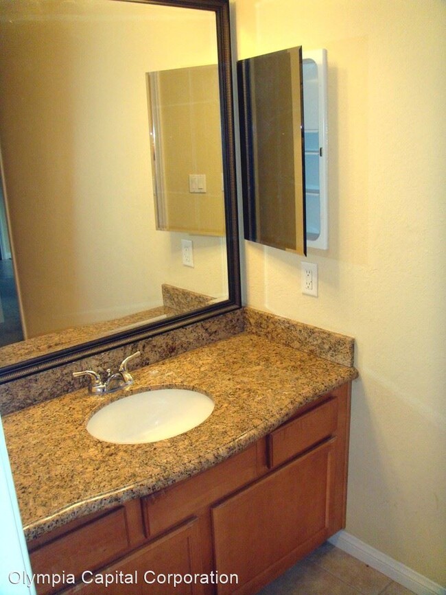 1 br, 1 bath House - 1345 Cabrillo Park Dr... photo'