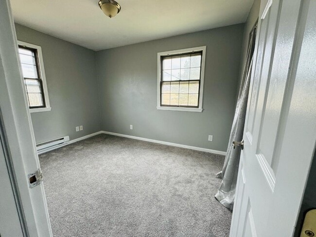 Building Photo - 247 Bunn Hill Rd