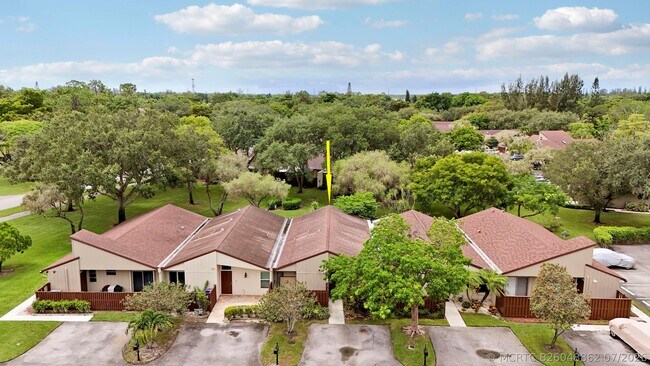 Foto del edificio - 11606 Orange Blossom Ln