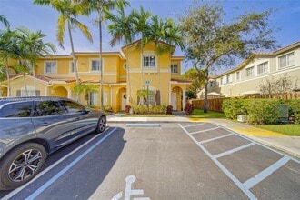 Building Photo - 8432 NW 107 Ct
