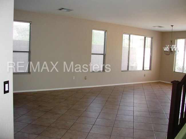 Building Photo - 926 E Del Rio St, Gilbert