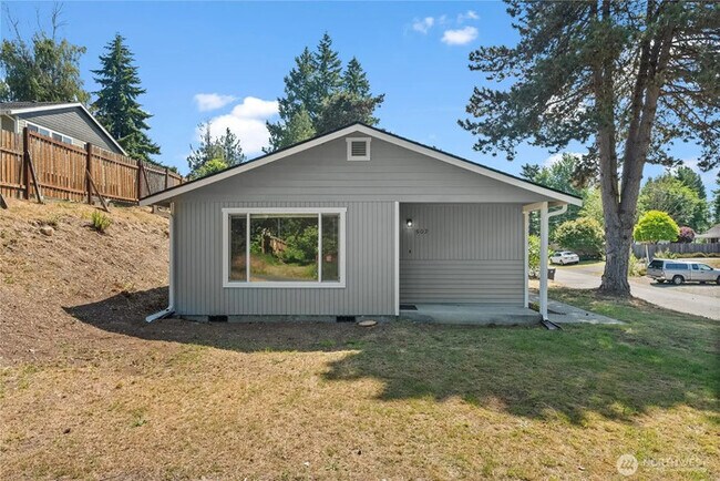 Foto del edificio - 502 Tullis St NE