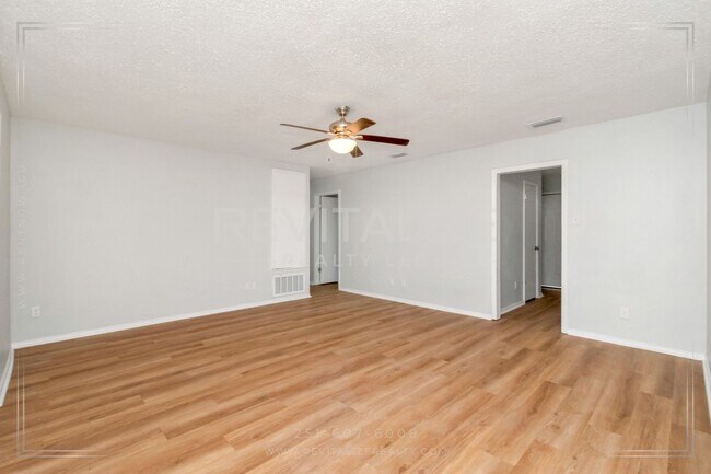 Foto del edificio - 5728 Post Oak Ct