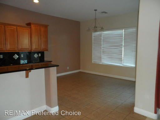 Building Photo - 26856 N 90th Dr