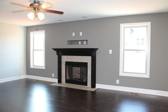 Building Photo - 264 Azalea Dr