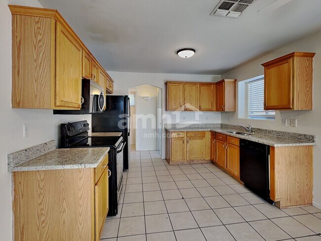 Foto del edificio - 7364 W Ocotillo Rd