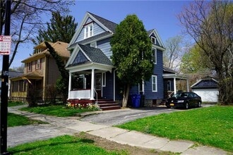 Building Photo - 246 Cypress St
