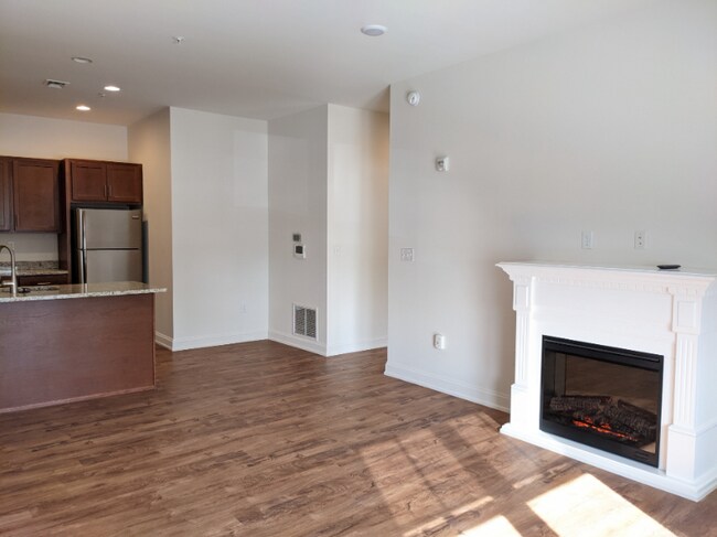 Building Photo - 591 Terrace Blvd
