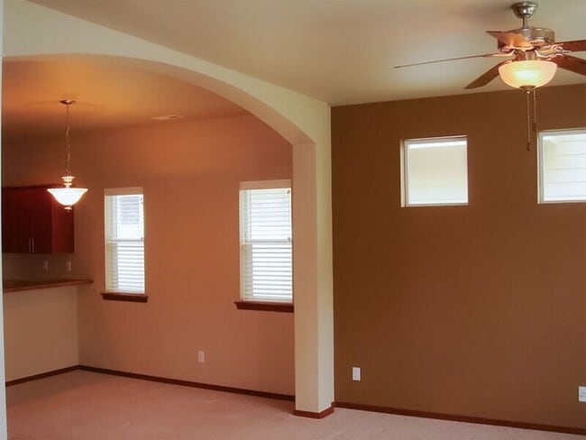 Building Photo - 540 Fort St