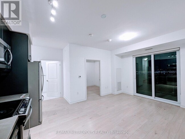 Building Photo - 8 Nahani Way