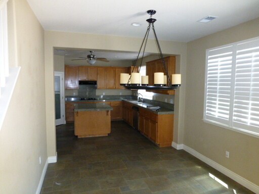 Building Photo - 699 Canmore Ct