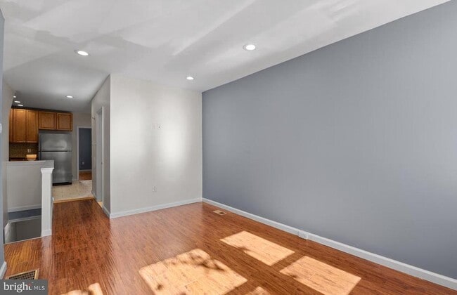 Foto del edificio - 1911 72nd Ave