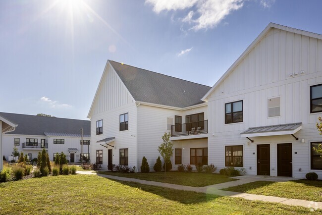 Building Photo - School House Yards