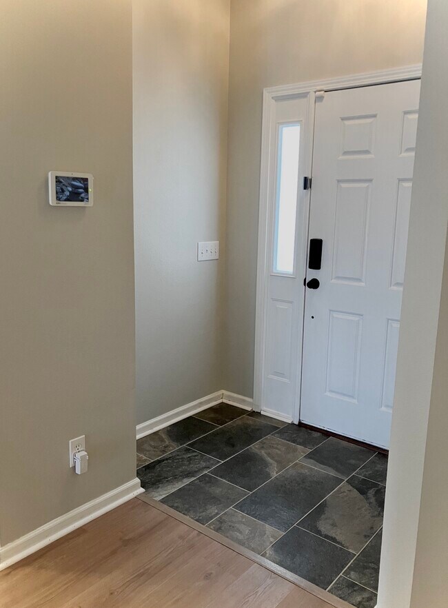 Building Photo - 9420 Thatcher Hall Ct