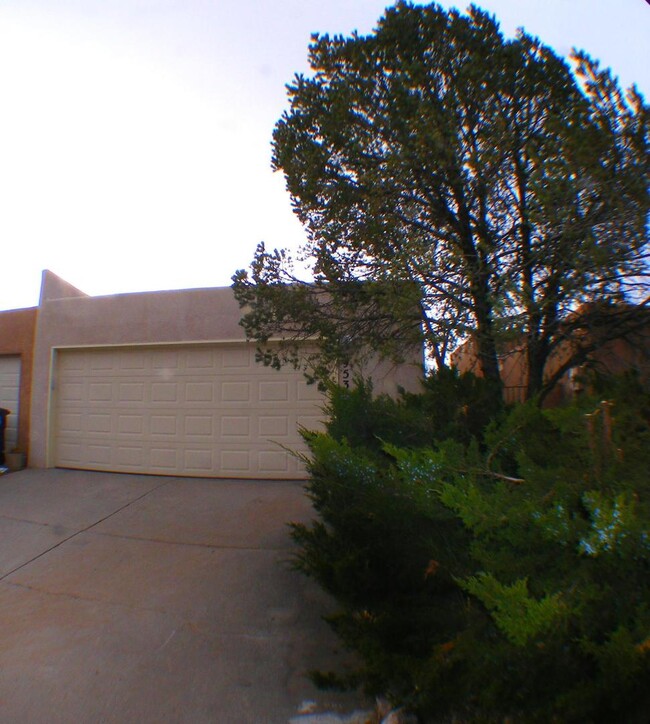 Building Photo - 9532 Sierra Vista Ct NE