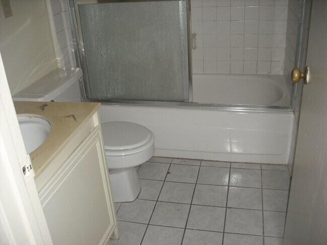 Foto del edificio - Spacious 1 bedroom condo with pool