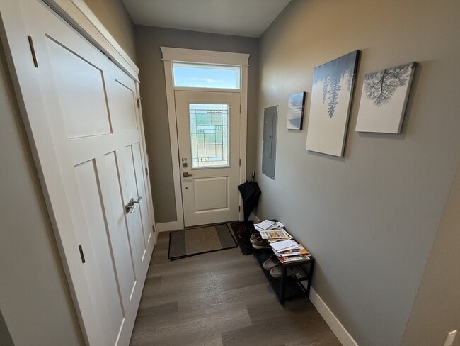 Photo du bâtiment - 450 Irwin St