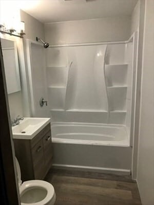 Building Photo - 106 Madison St