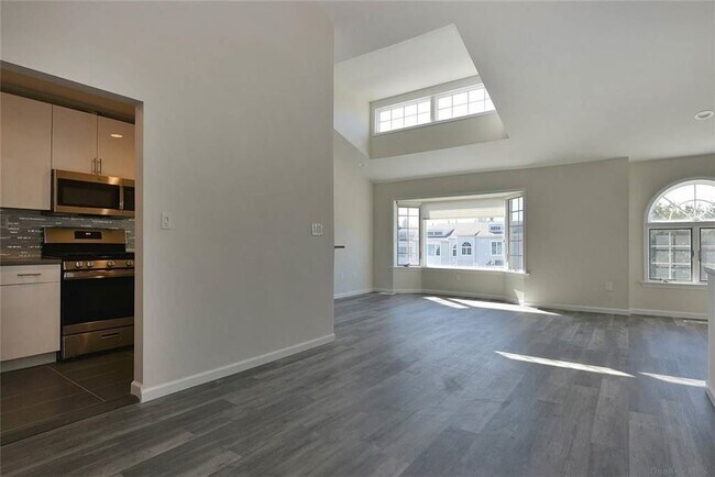 Foto del edificio - 241 Oak Park Dr