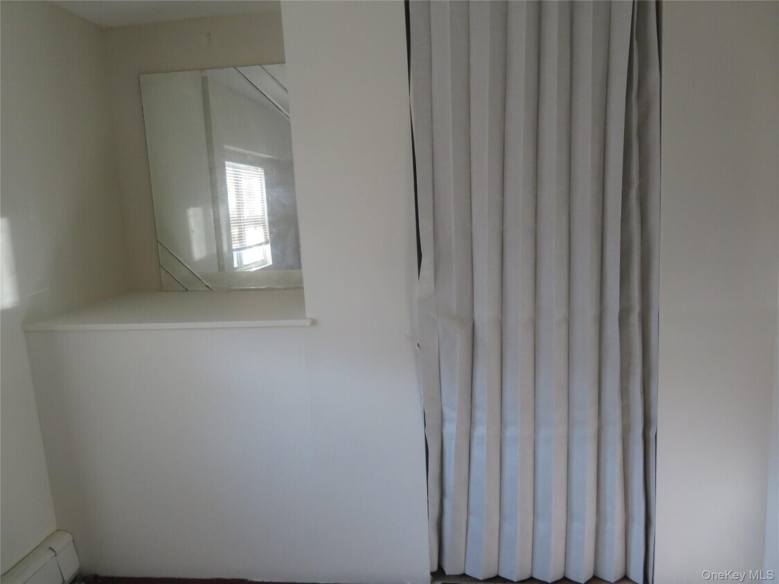 Foto del edificio - 1094 Nugent Ave