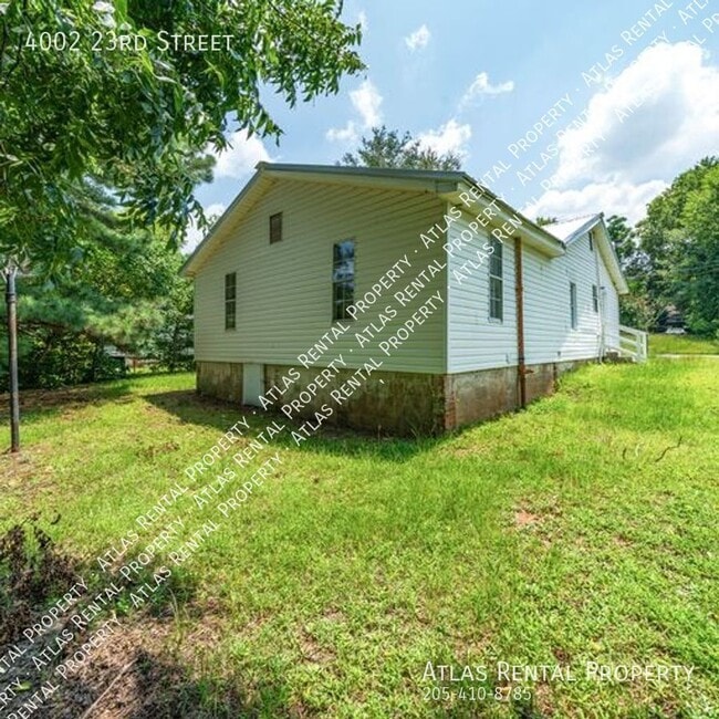 Foto del edificio - 4002 23rd St NE