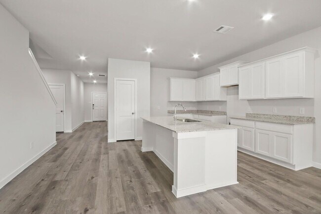 Foto del edificio - 496 Shoreview Dr