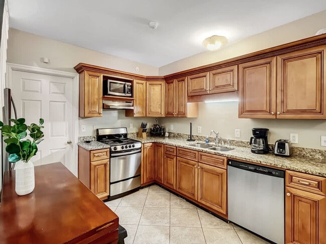 Building Photo - 209 W Bolton St