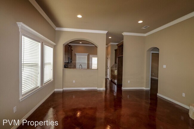 Building Photo - 4 br, 2 bath House - 3013 Silver Saddle