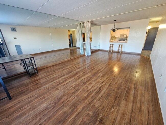 Foto del edificio - 1550 Worcester Rd