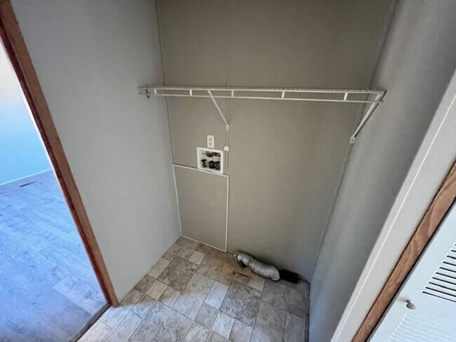 Foto del edificio - 885 William Vause Ln