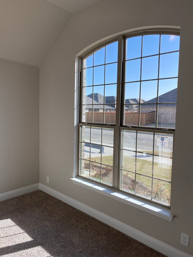 bedroom 1 - 4733 Cleves Ave