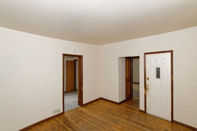 Building Photo - 1137 1st St
