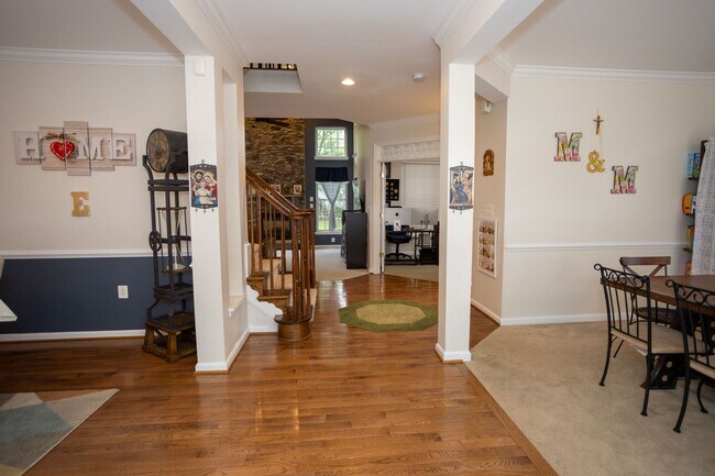 Building Photo - Coming Soon - Great find in Victory Lakes/...