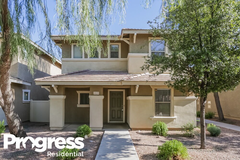 Foto principal - 5819 E Harmony Ave