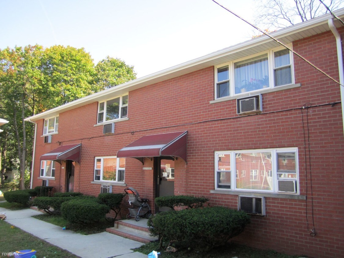 Foto principal - 103 Ramsdell St