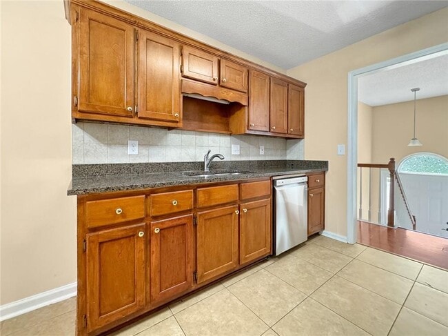Building Photo - 180 Foster Trace Dr