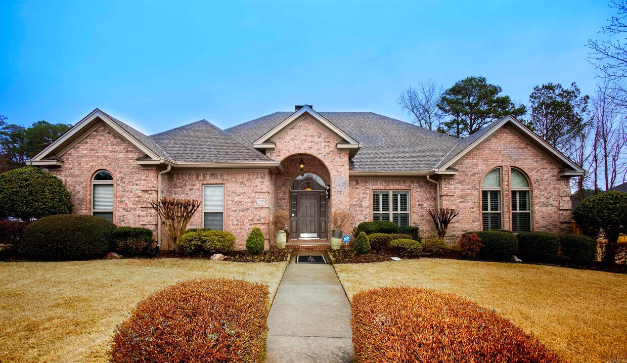 Primary Photo - 2601 Sweetgrass Dr