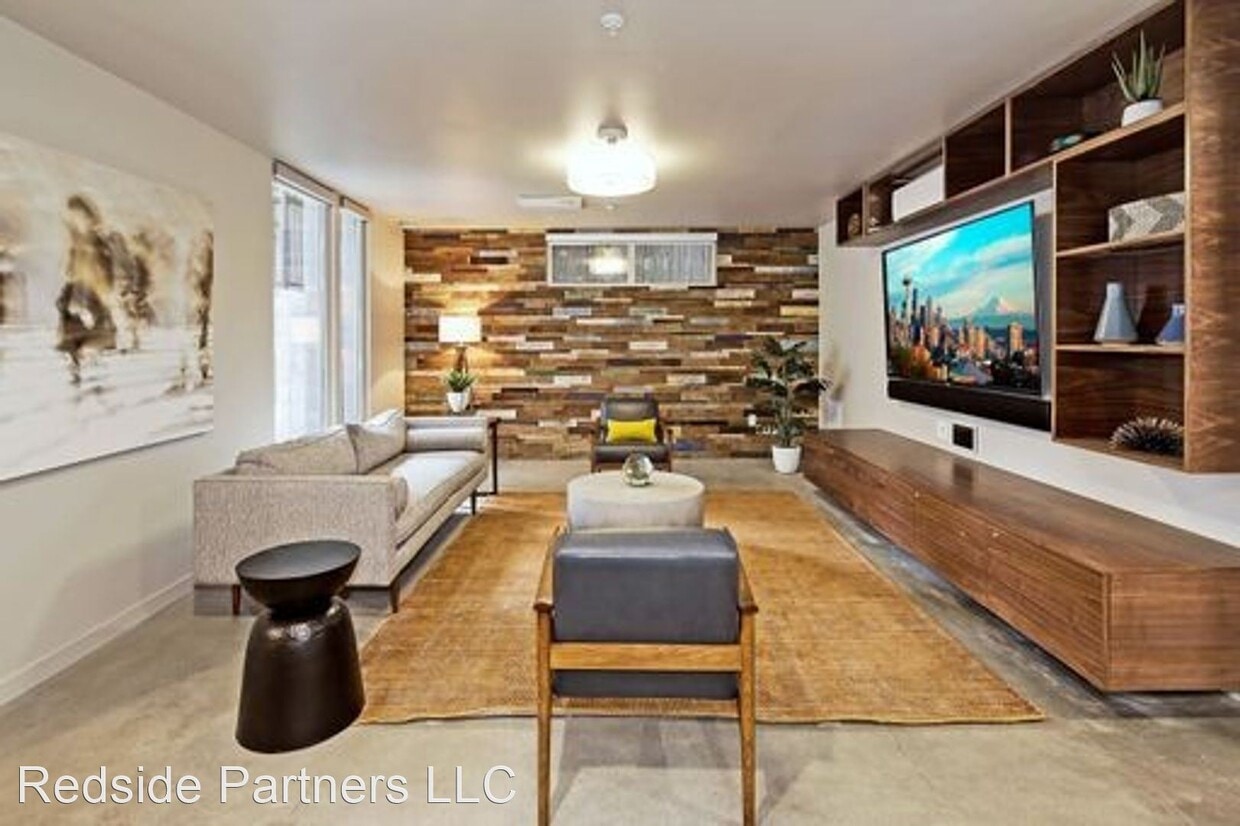 Foto principal - 741 Harvard Ave E