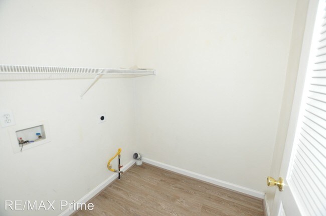 Building Photo - 6 br, 4 bath House - 1631 Jolliff Rd.