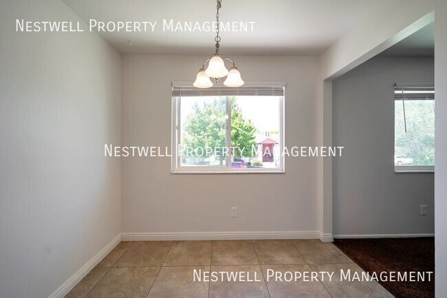 Foto del edificio - 8455 S Westridge St