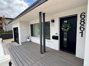 Building Photo - 6861 Alamo Way