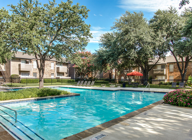 New Village Apartments Dallas