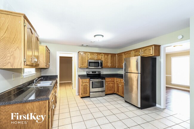 Foto del edificio - 2244 Oak Hollow Ln