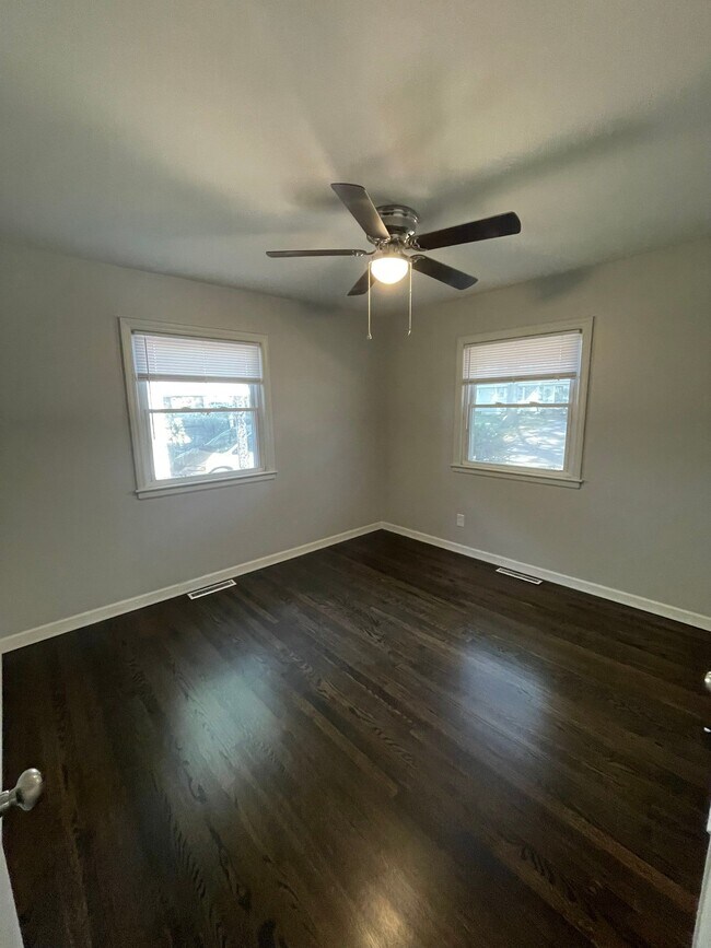 Dormitorio n.º 1 - 3510 S Spring St