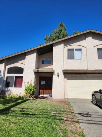 Foto principal - 945 E Lemon Ave