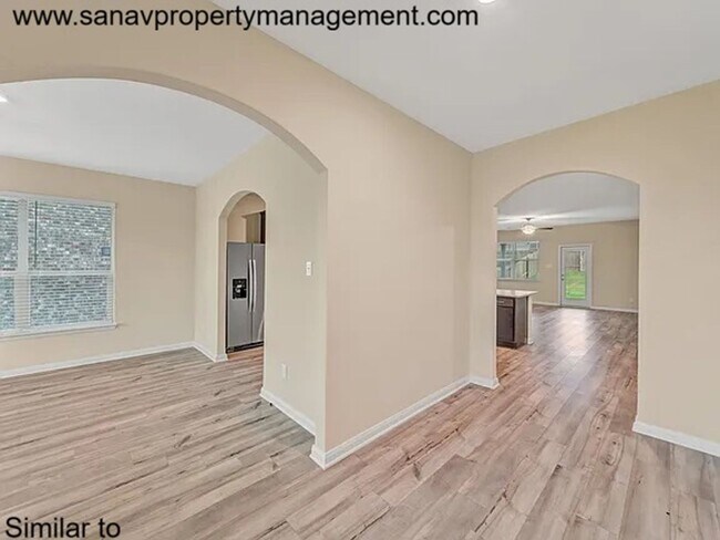 Building Photo - Welcome to Your Dream Home in the Heart of...