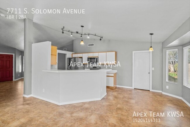 Building Photo - 7711 S Solomon Ave